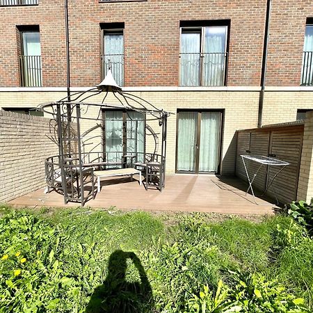London Stratford Luxury House, 5 Minutes Walk Station, Westfield, 3 Bedrooms 3 Bathrooms, Reception, Garden, Parking Luaran gambar