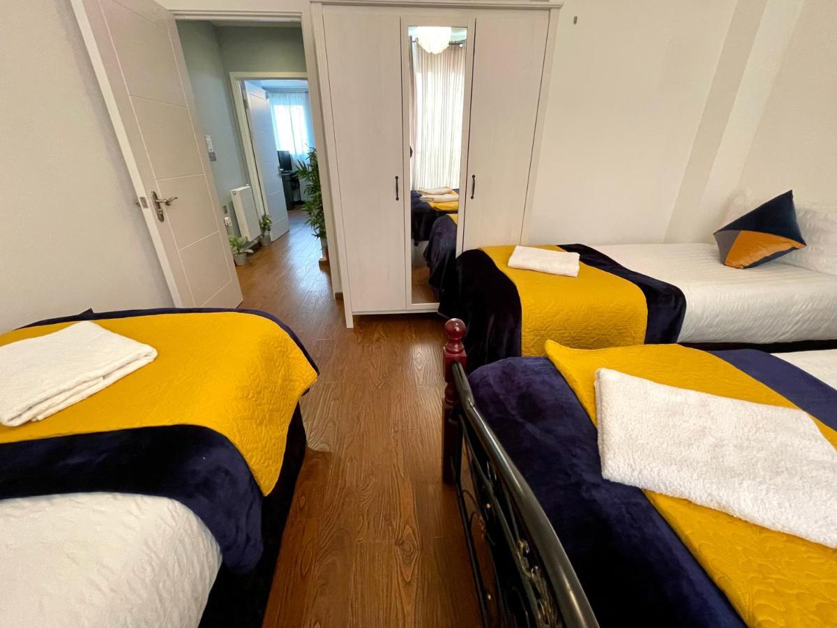 London Stratford Luxury House, 5 Minutes Walk Station, Westfield, 3 Bedrooms 3 Bathrooms, Reception, Garden, Parking Luaran gambar